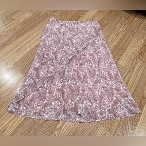 Jones Wear Light Pink Paisley Skirt
